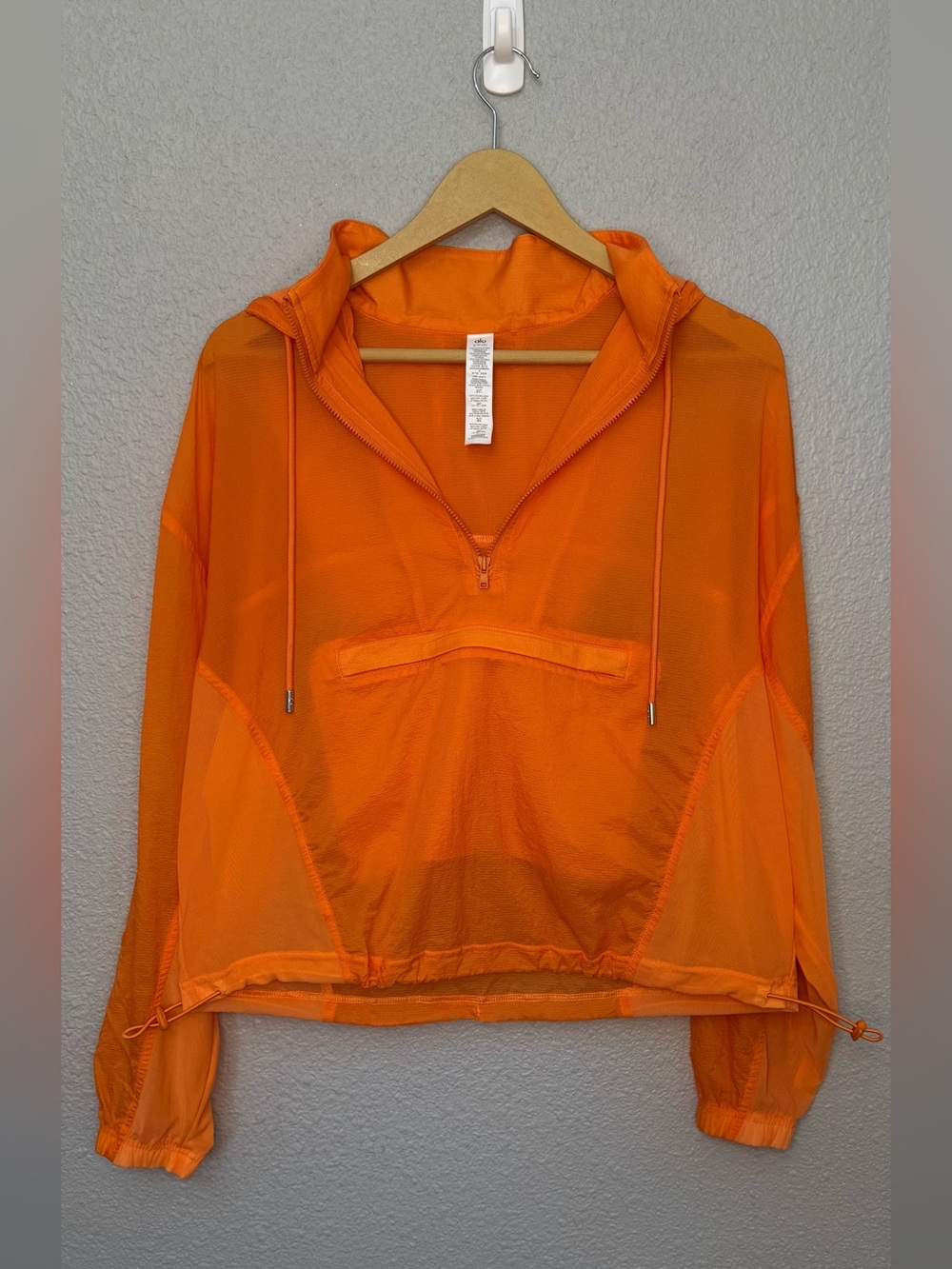 Alo Yoga | 1/4 Zip Crop Go Time Pullover | Satsuma Breeze | Size Small - Picture 4 of 6